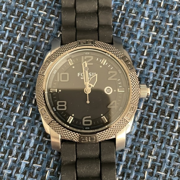 Fossil watch black silicon band men’s or women’s with tin box - Picture 2 of 10